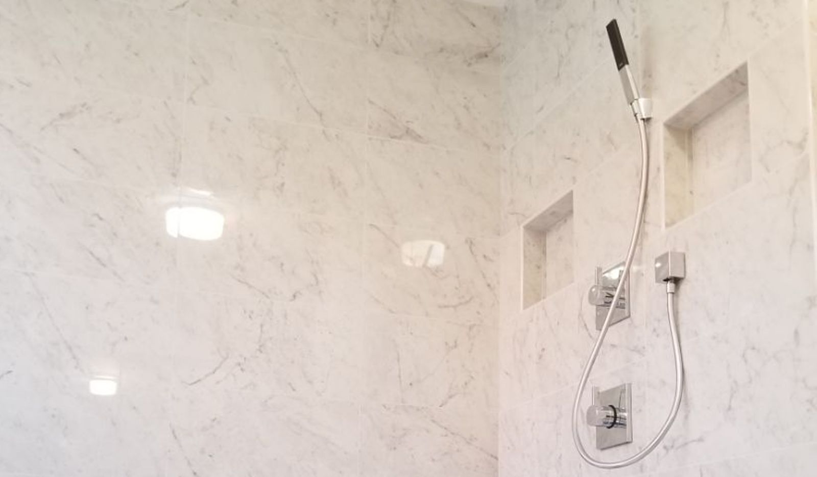 Shower & Tub Surrounds